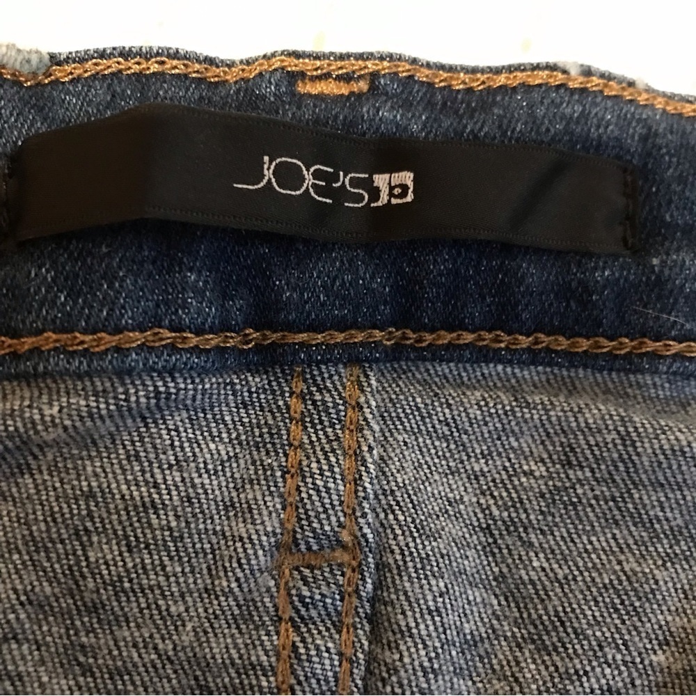 ▪️JOE’S Distressed Denim Shorts - Picture 3 of 14